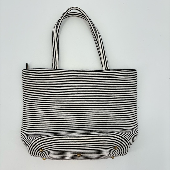 Eric Javits Striped Beaded Tripical Fish Straw Bag - Picture 5 of 10